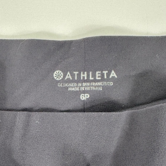 Athleta Attitude Gray Jogger Pant, Lightweight, Ruching‎ on Leg Women's Size 6P - Picture 3 of 6